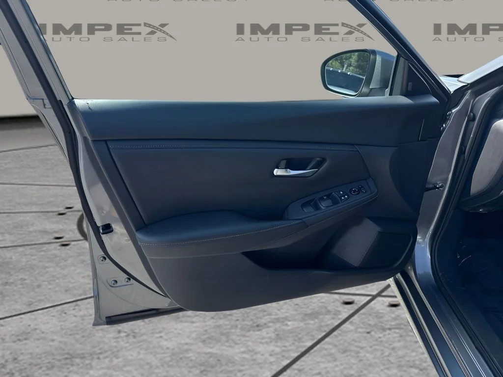 Used 2025 Gray Nissan SV image 16
