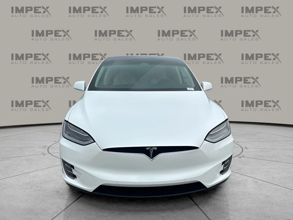 Used 2019  Tesla 100D image 8