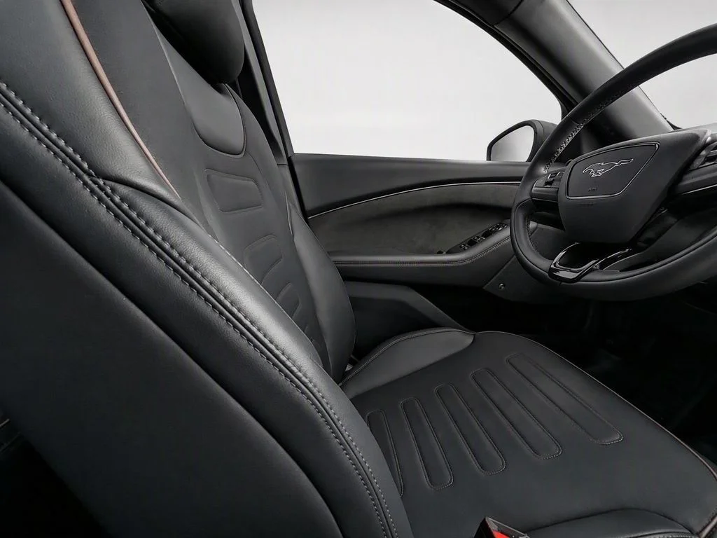 Used 2022 Blue Ford GT image 11