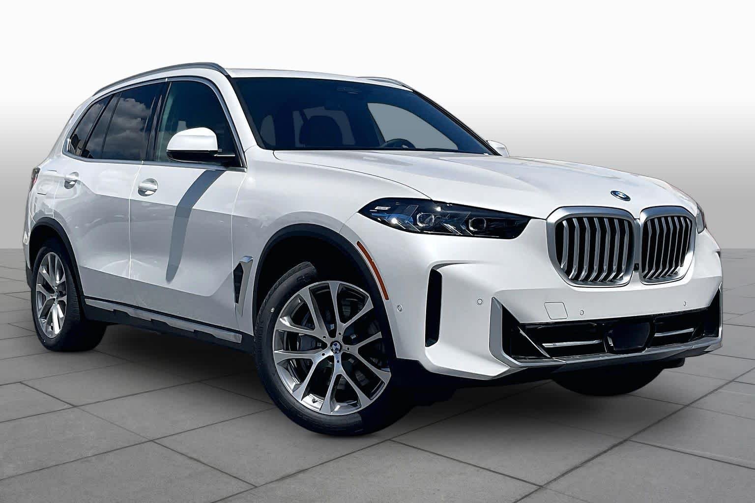 New 2026 Mineral White Metallic BMW xDrive50e image 2