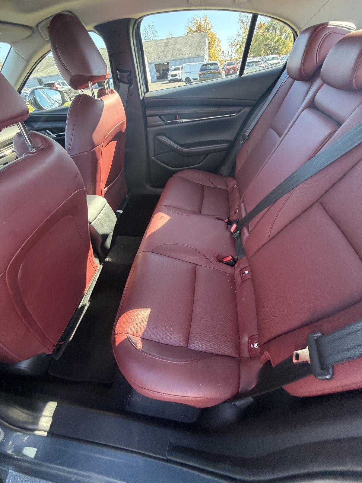 Used 2022 Polymetal Gray Metallic Mazda Carbon Edition image 13