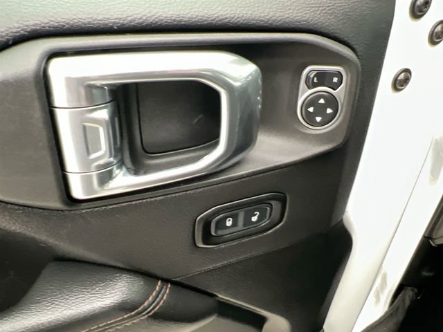 Used 2022 White Jeep Rubicon 392 4x4 image 23