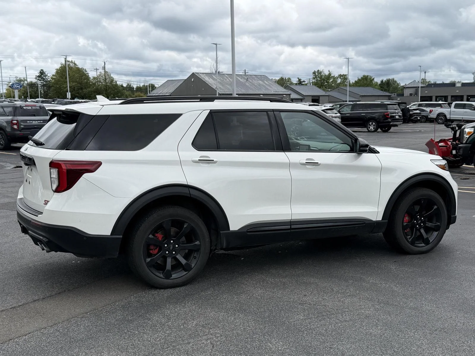 Used 2022 Star White Ford ST image 5
