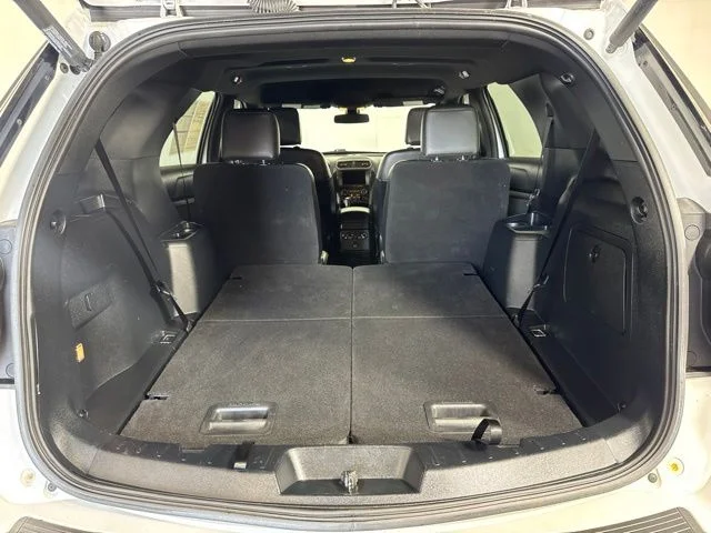 Certified Used 2019 Oxford White Ford XLT image 23