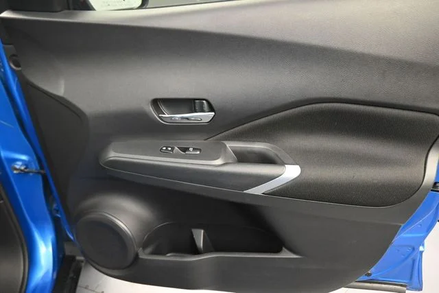 Used 2023 Blue Nissan SV image 21