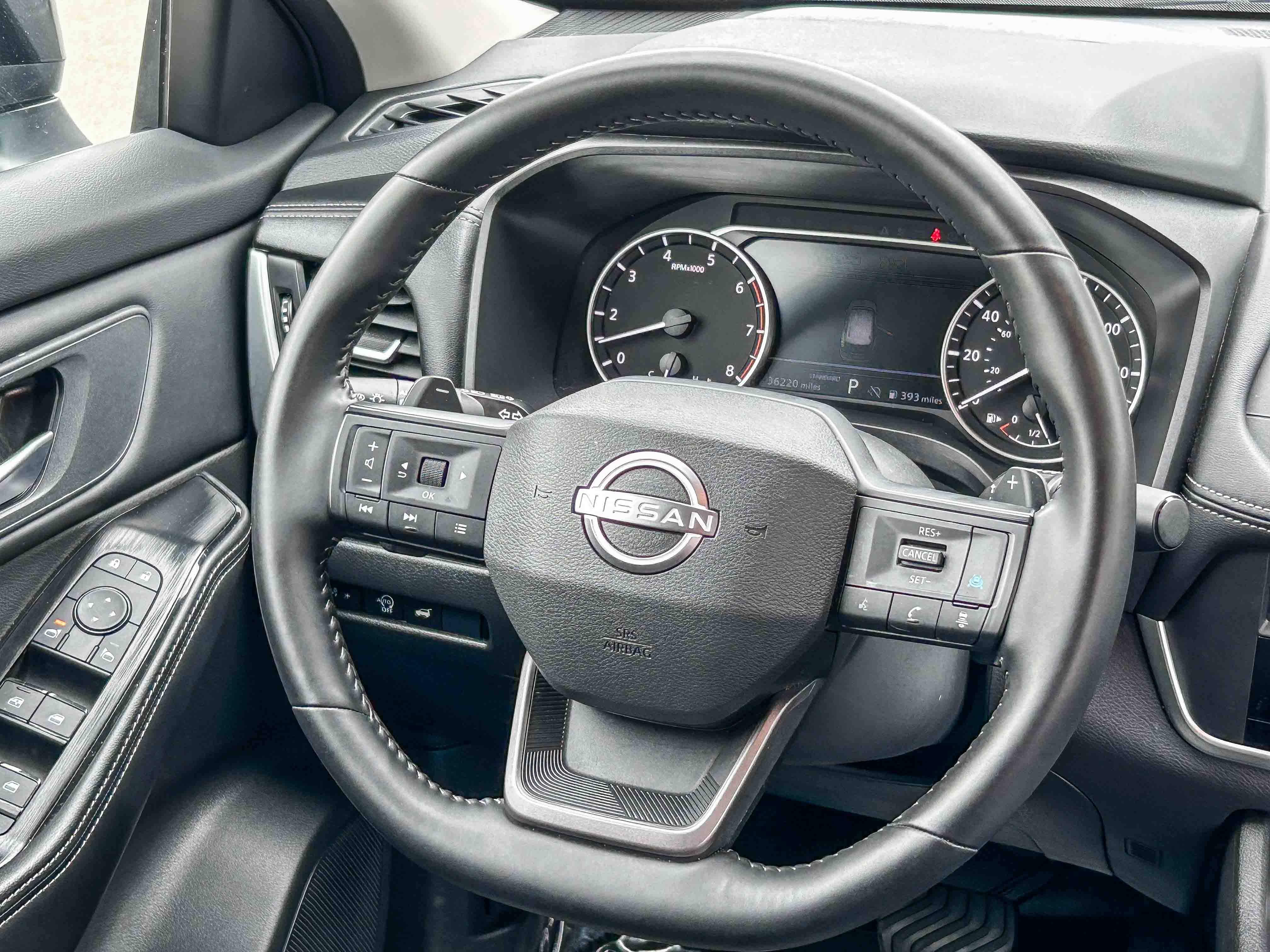 2025 Nissan Rogue SV - Photo 15