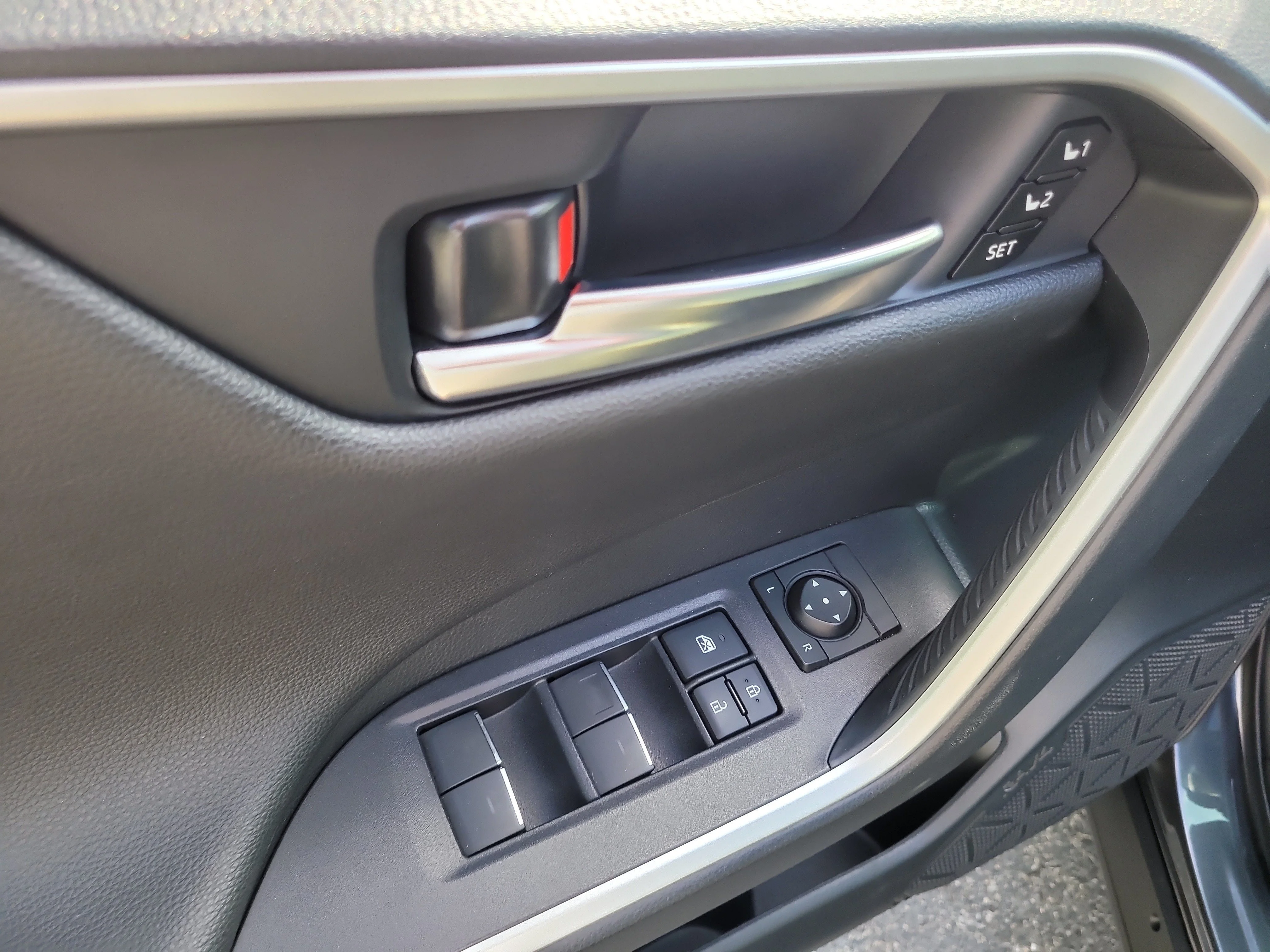 Used 2024 Magnetic Gray Metallic Toyota Hybrid Limited image 18