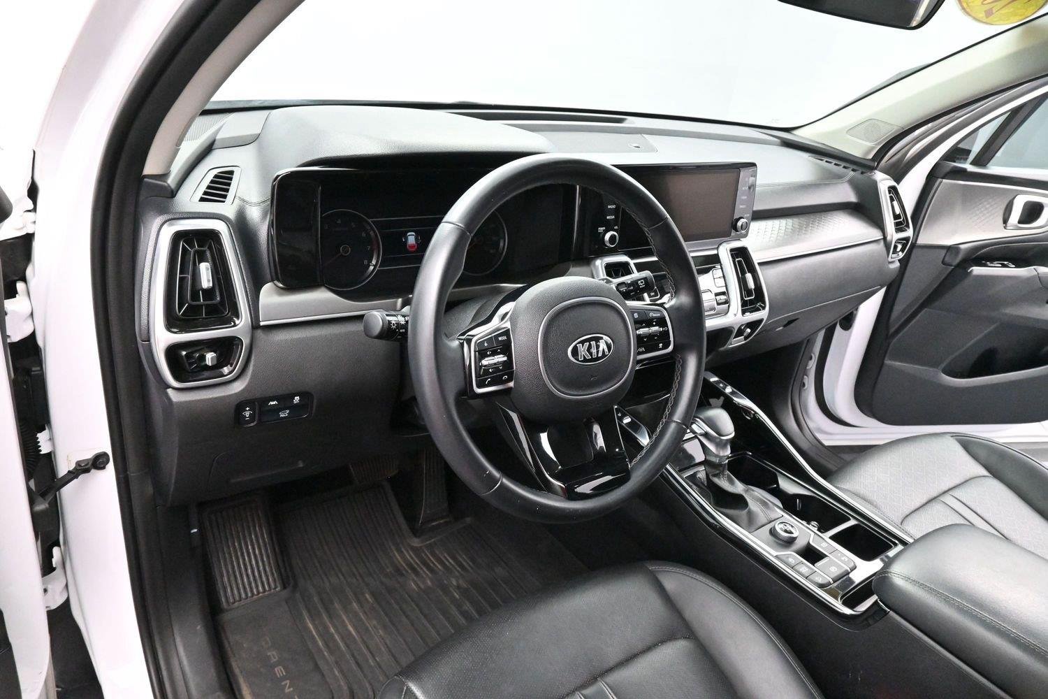 Used 2021 Glacial White Pearl Kia SX image 15