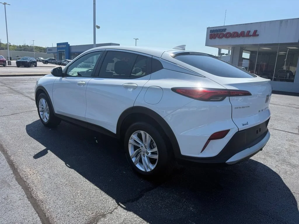 Used 2024 Summit White Buick Preferred image 6