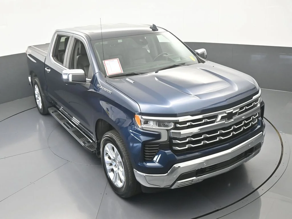 Used 2022 Northsky Blue Metallic Chevrolet LTZ image 60