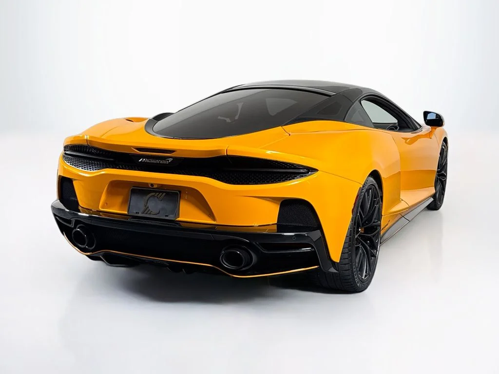 Certified Used 2023 McLaren Orange McLaren  image 5