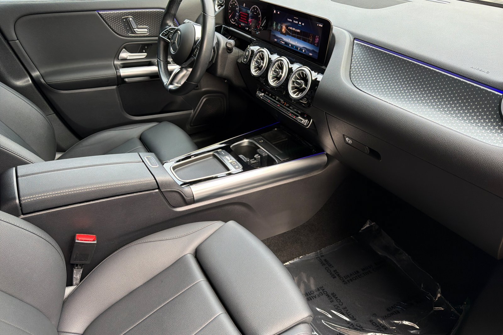 Certified Used 2025 Black Mercedes-Benz GLA 250 image 16
