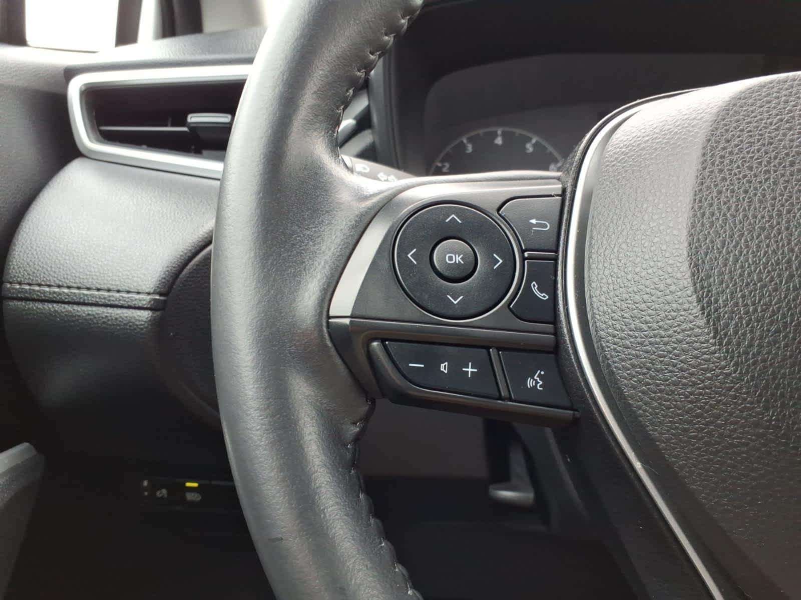 Used 2023 Wind Chill Pearl Toyota LE image 23