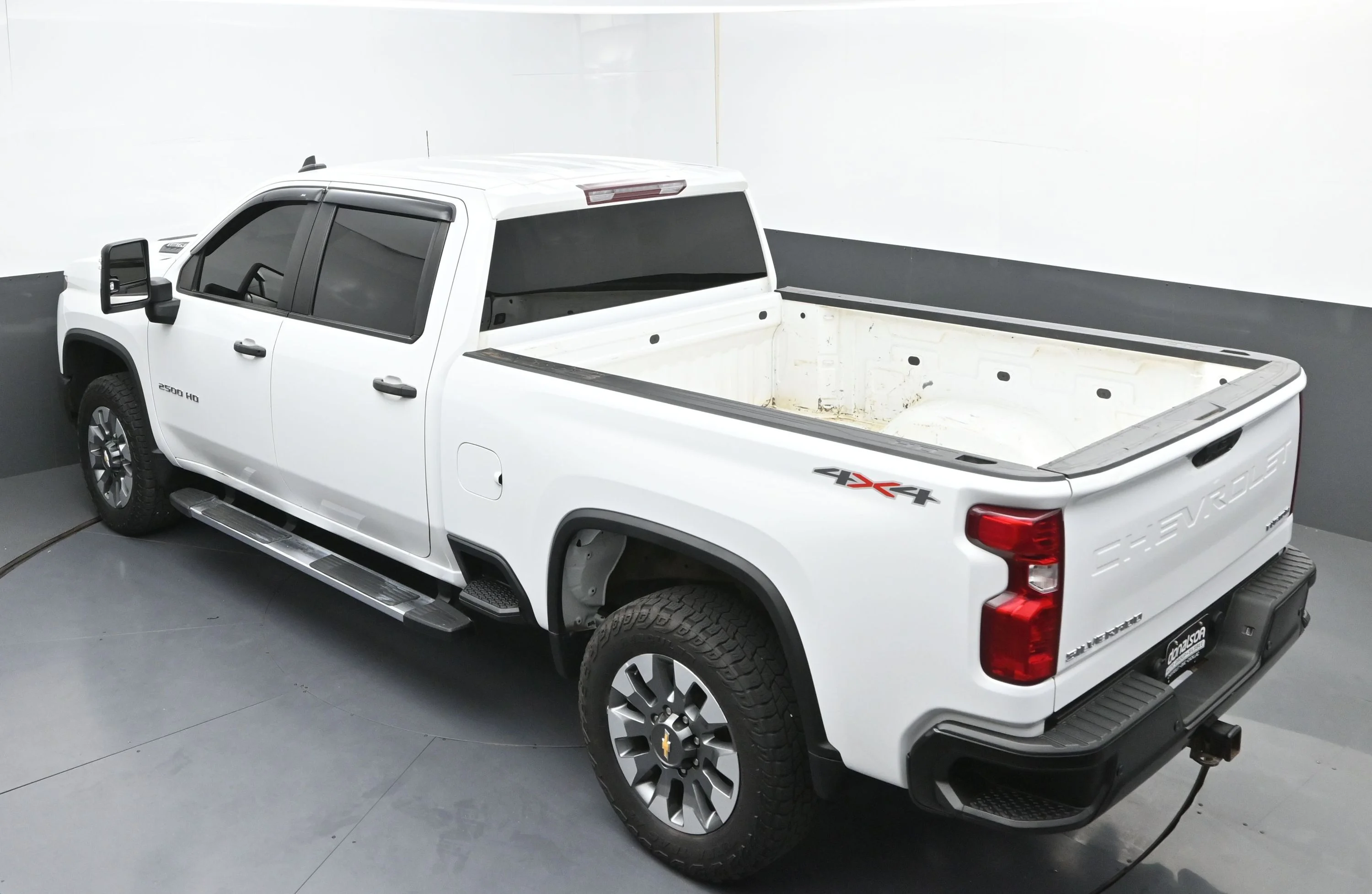 Used 2024 Summit White Chevrolet Custom image 18