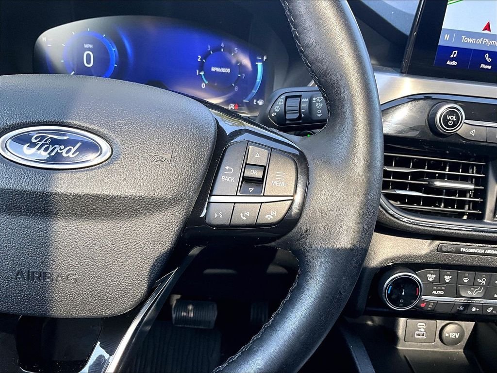 Used 2022 Blue Silver Metallic Ford Titanium image 24
