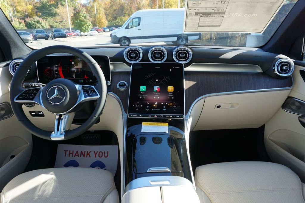 Used 2026 Patagonia Red Metallic Mercedes-Benz GLC 300 image 54