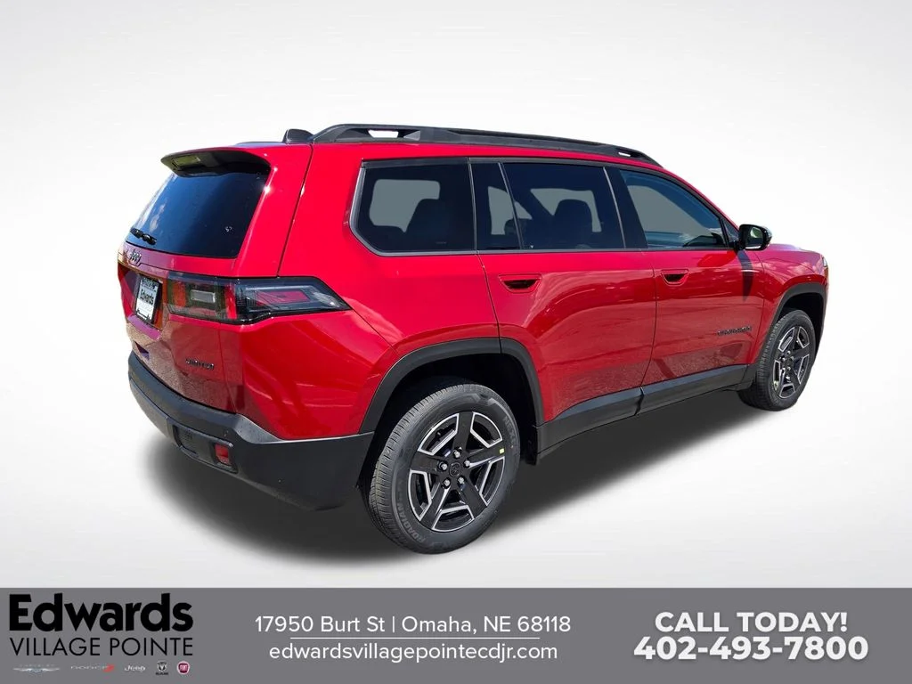 New 2026 Red Hot Pearl-Coat Exterior Paint Jeep Limited image 3