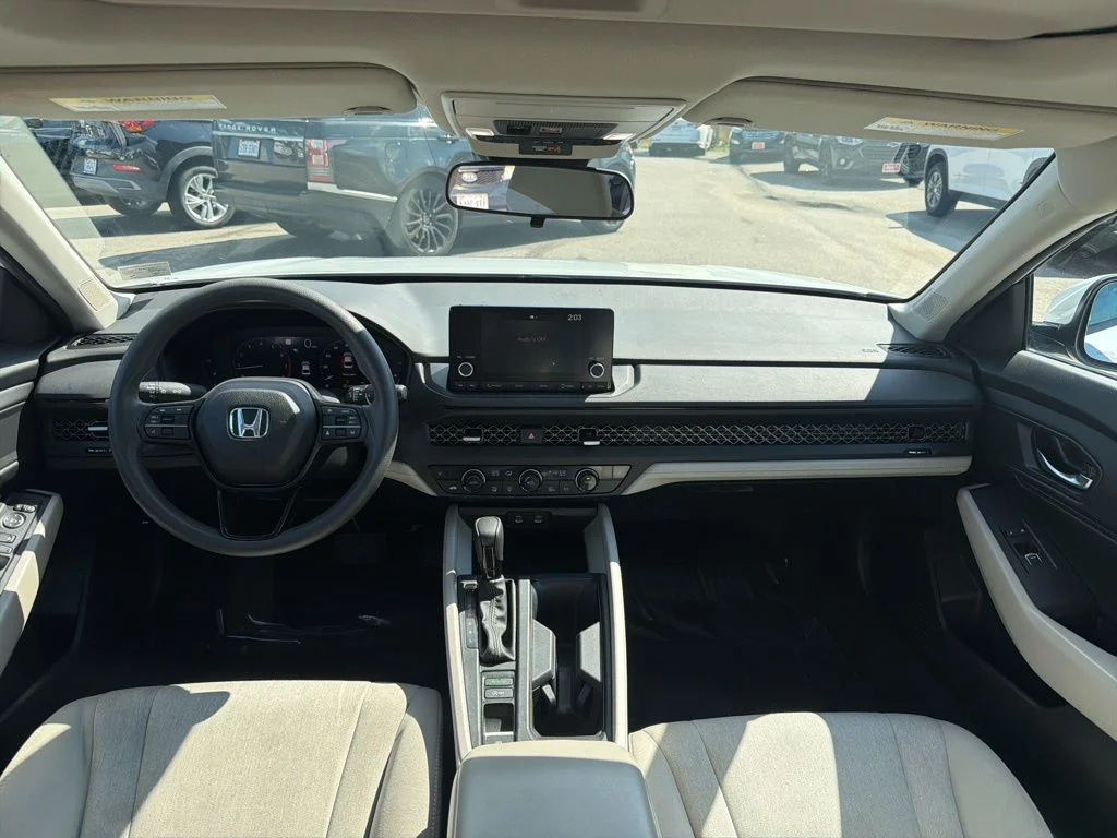 Used 2024 White Honda EX image 21