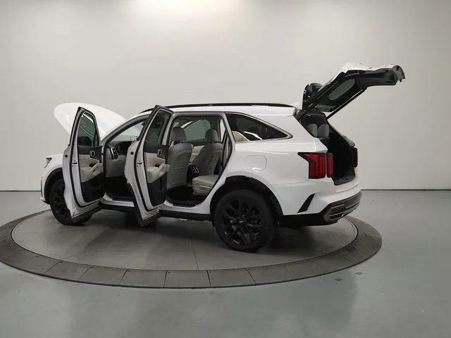 Used 2021 White Kia SX image 12