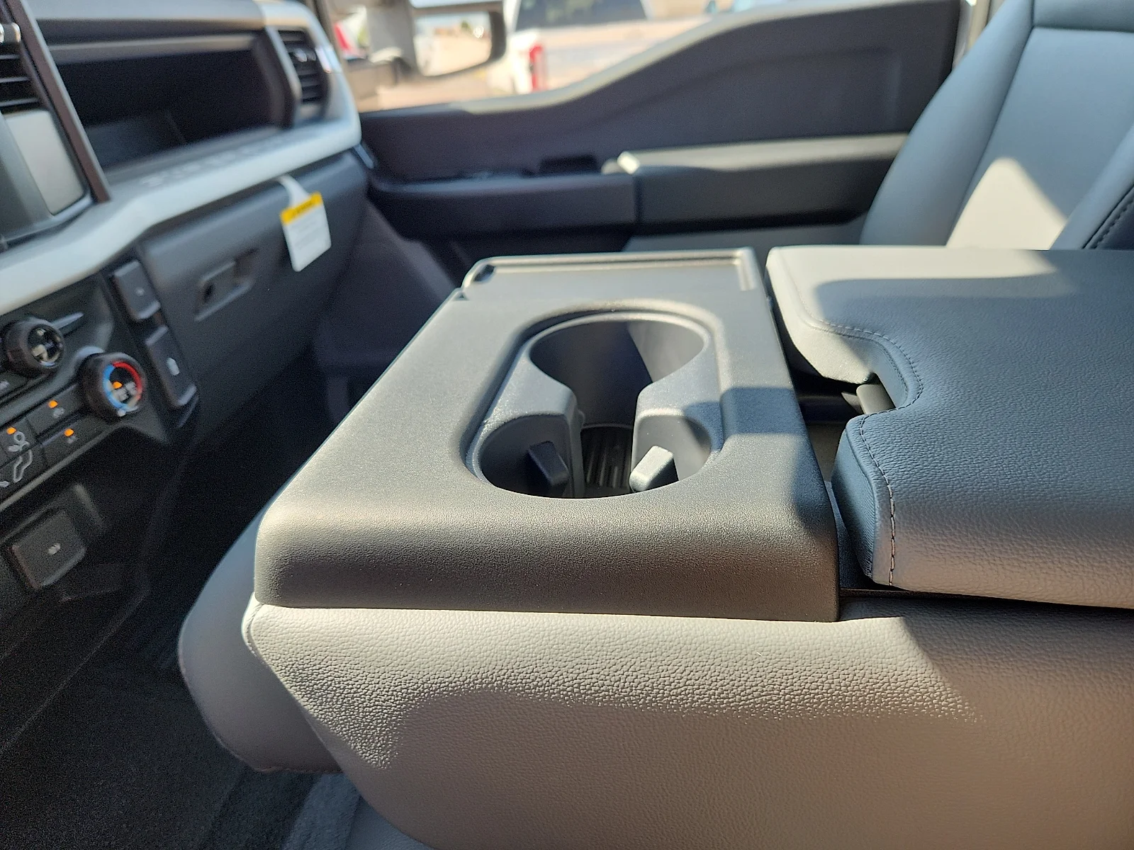 New 2026 Oxford White Ford XL image 25