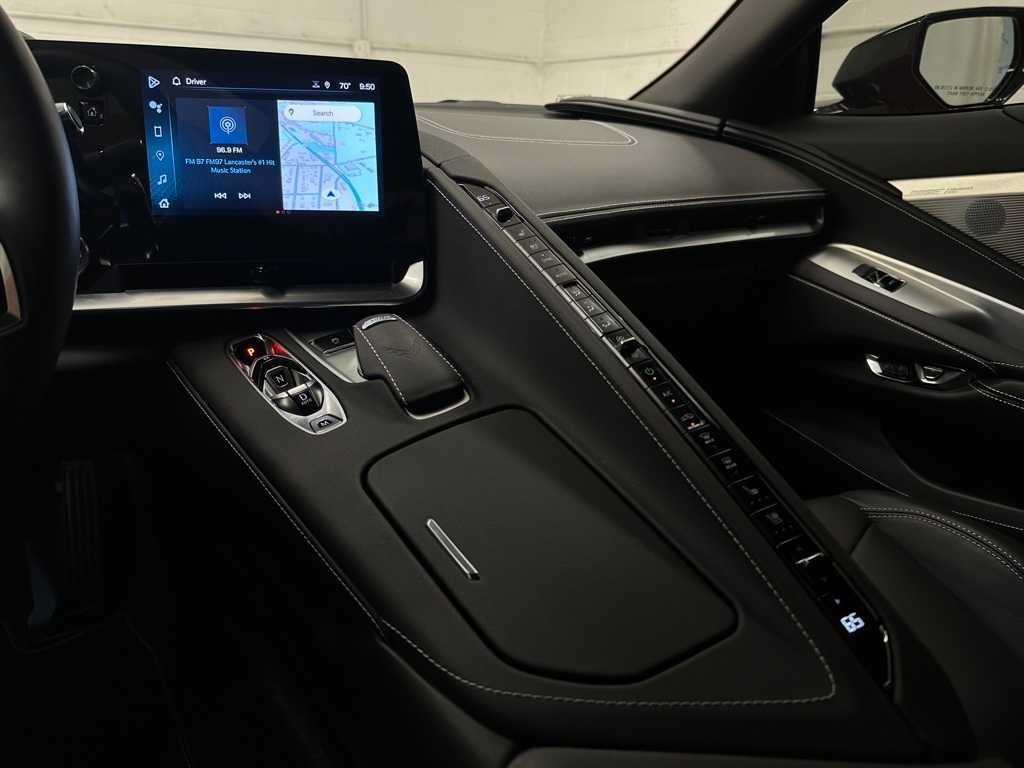 2025 Chevrolet Corvette 2LT - Photo 22