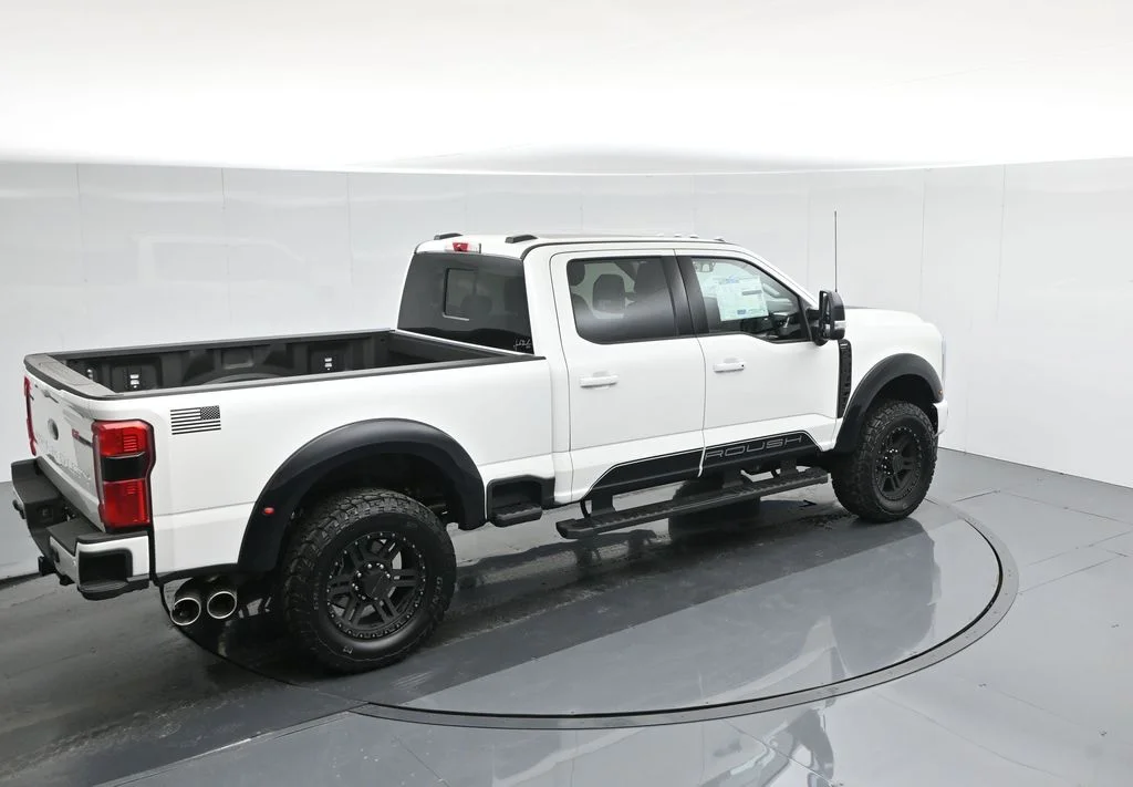 New 2026 Star White Metallic Tri-Coat Ford Lariat image 43