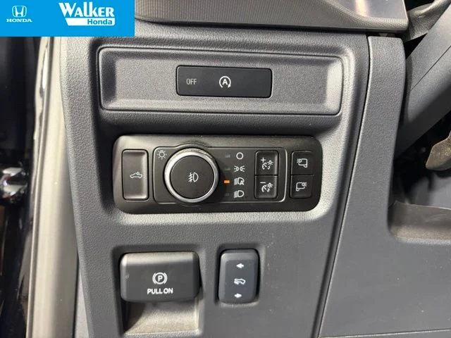 Used 2025 Black Ford Lariat image 20