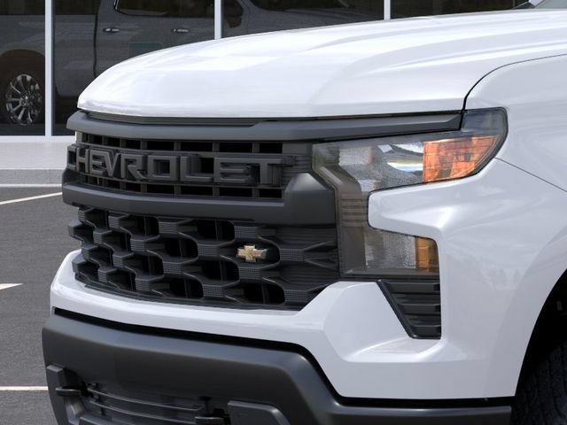 New 2026 Summit White Chevrolet WT image 13