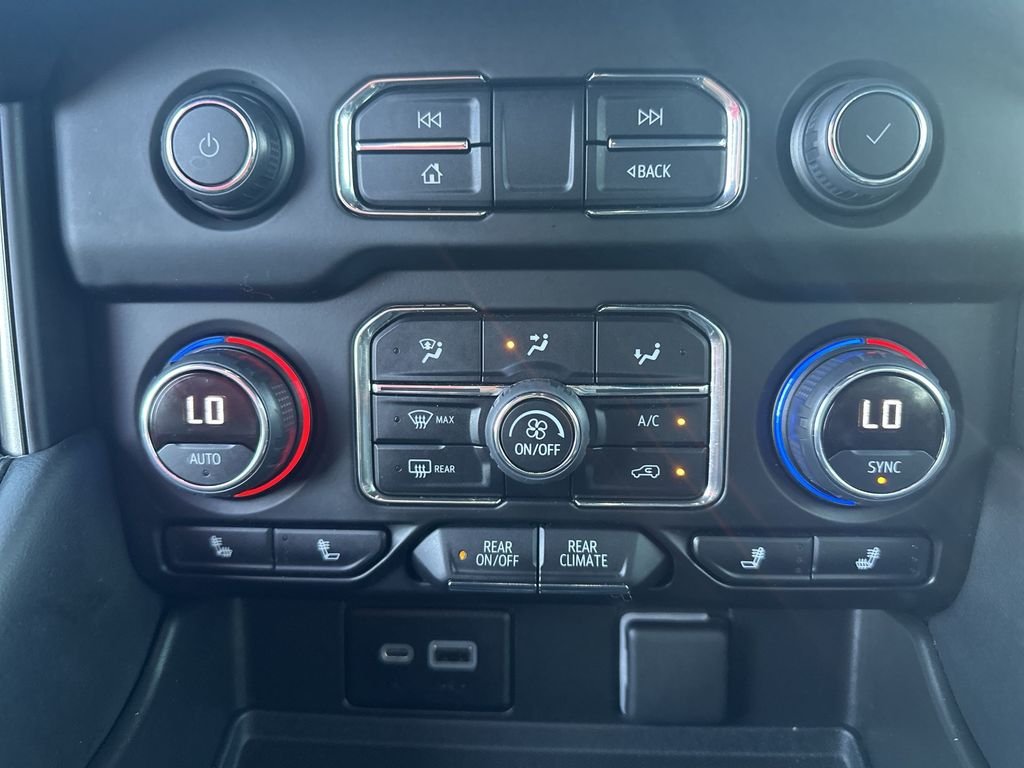 Used 2022 Summit White Chevrolet Z71 image 28
