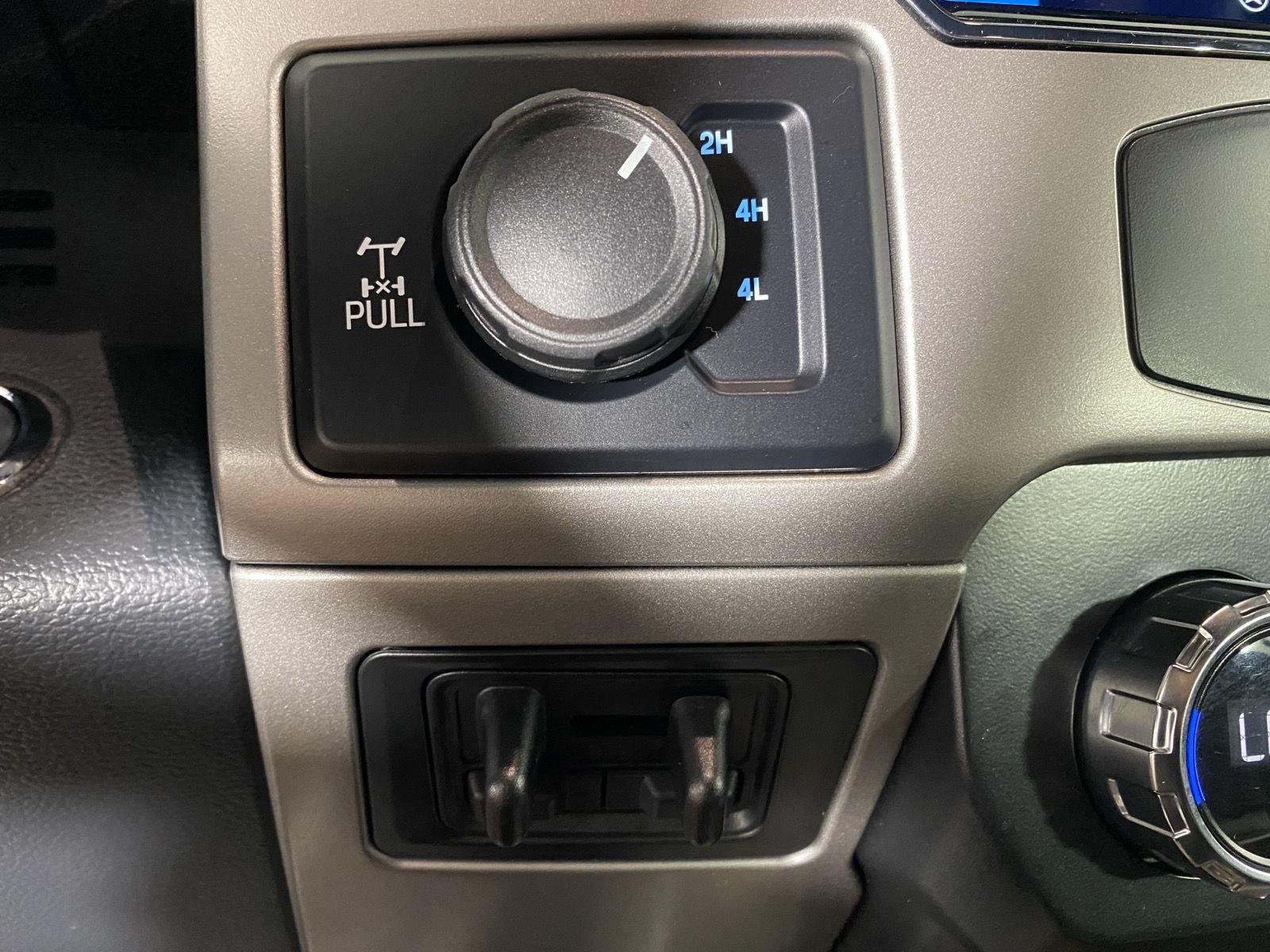 Used 2022 Agate Black Ford Lariat image 15