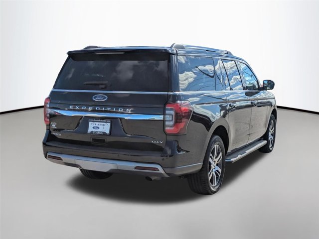 Used 2023  Ford  image 7