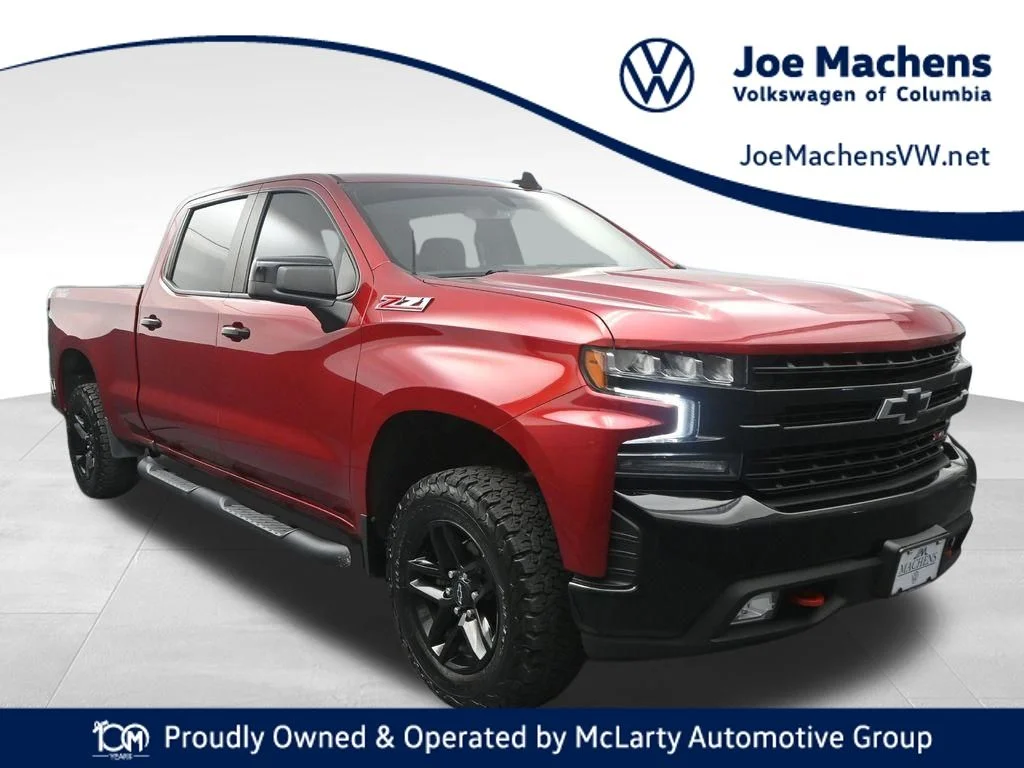 Used 2021  Chevrolet LT Trail Boss image 1