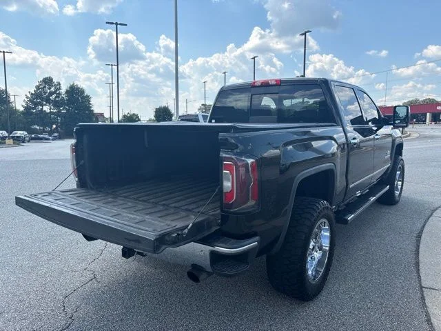 Used 2016 Black GMC SLT image 10