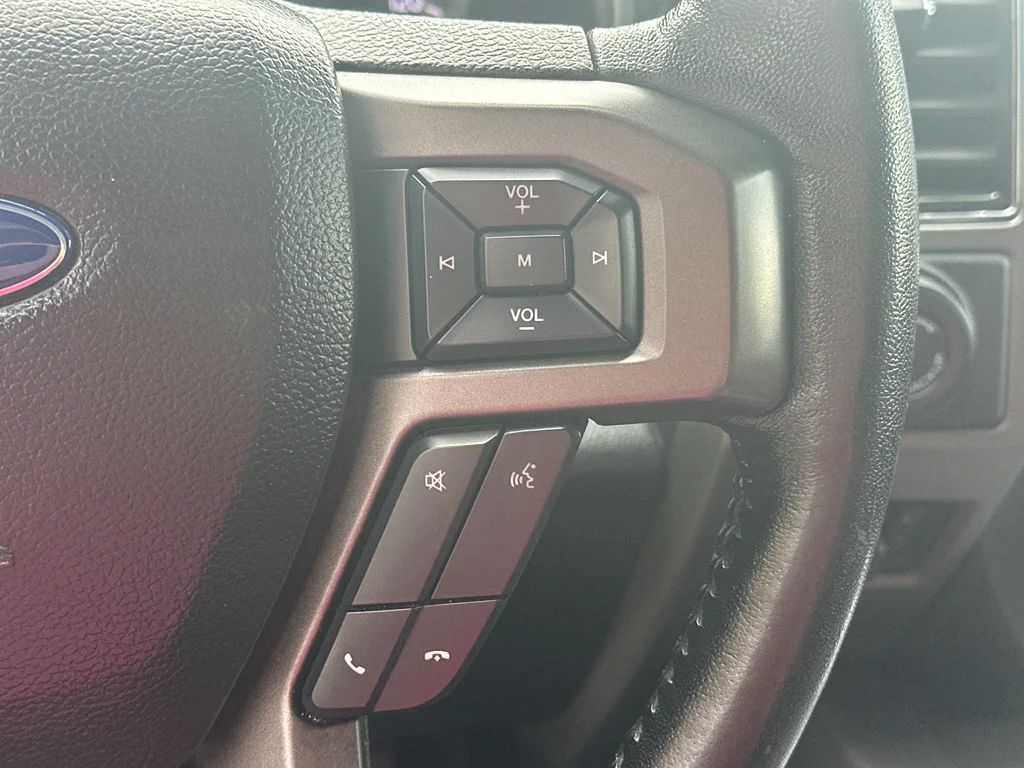 Used 2018 Shadow Black Ford XLT image 8