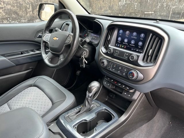 Used 2022 Beige Chevrolet Z71 image 26