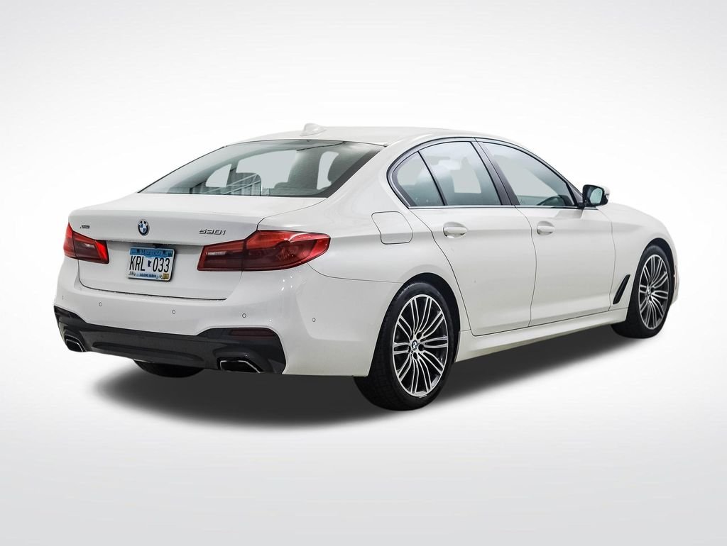 Used 2019 Alpine White BMW 530i xDrive image 5