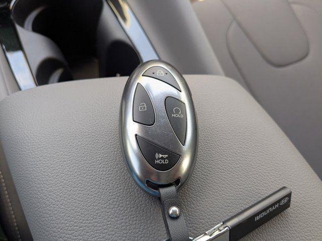 2025 Hyundai Elantra SEL - Photo 50