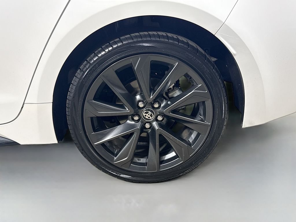 Used 2024 Ice Cap Toyota Hybrid SE image 9