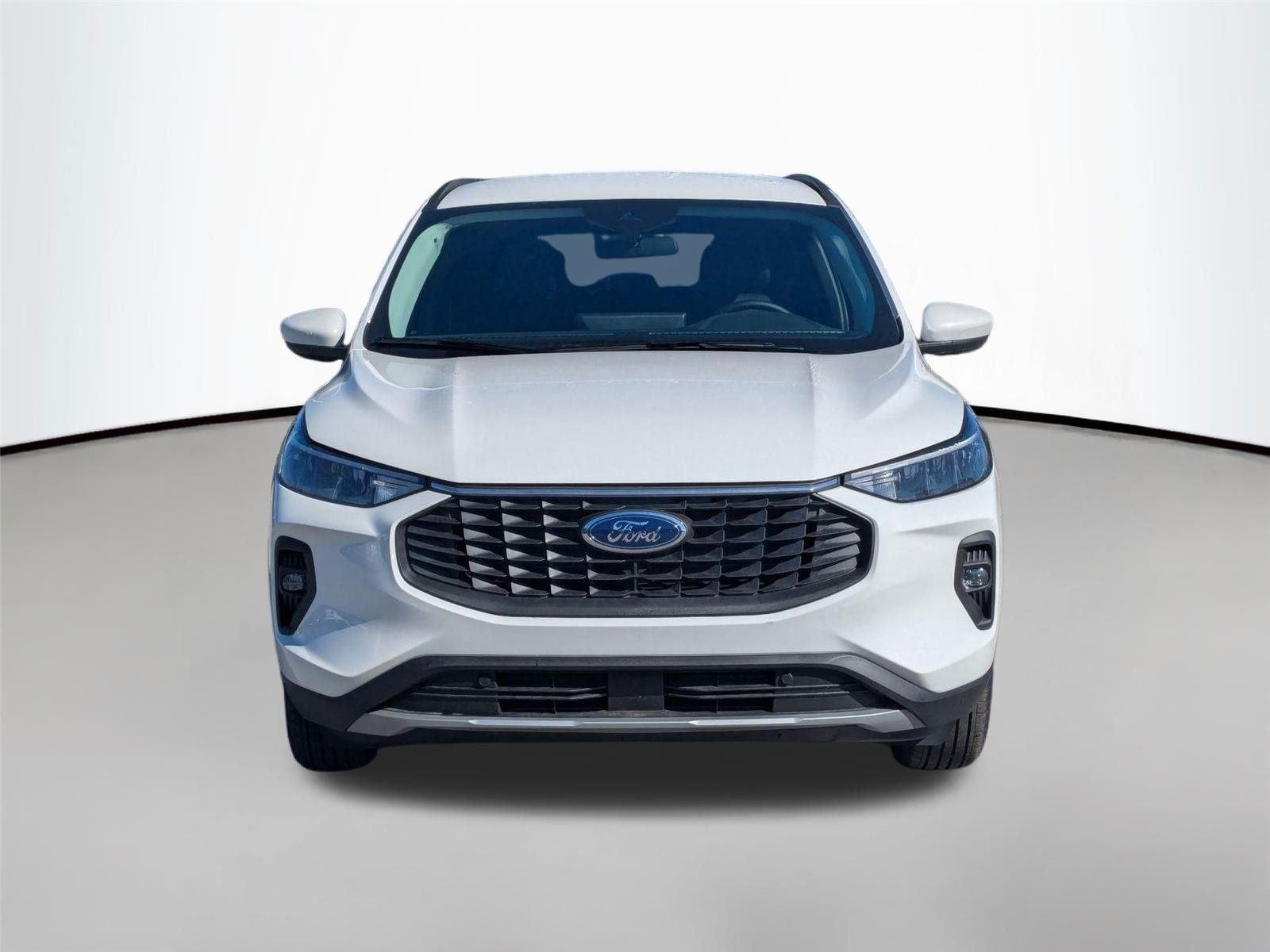 New 2025 Star White Metallic Tri-coat Ford Plug-in Hybrid image 2