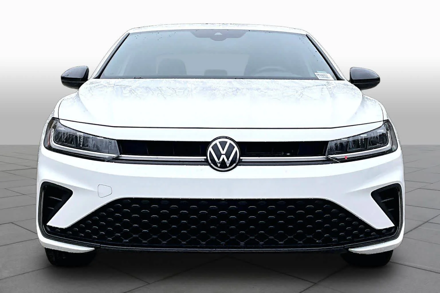 Used 2025 Pure White Volkswagen Sport image 4