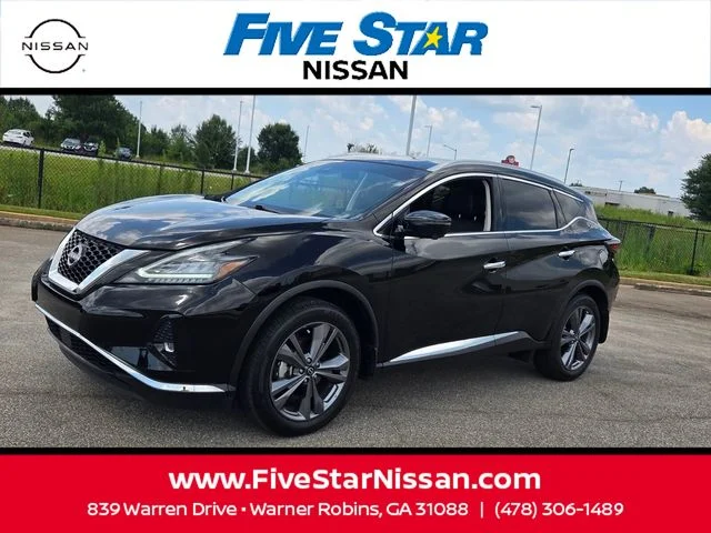 Used 2024 Black Nissan Platinum image 3