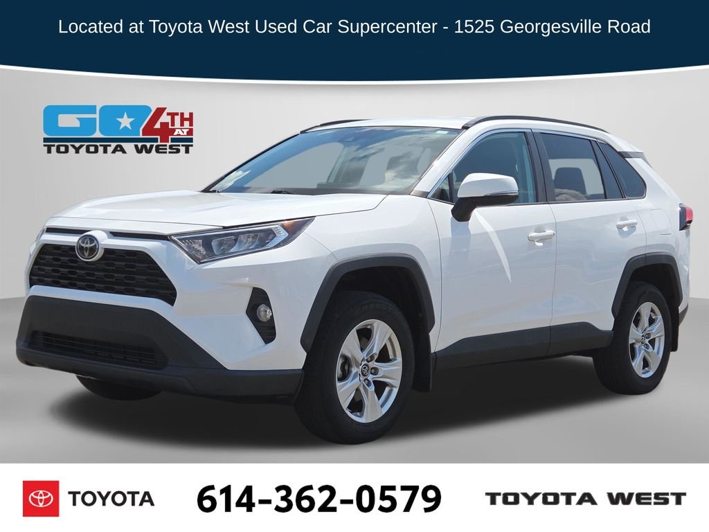 Used 2020 White Toyota XLE image 1