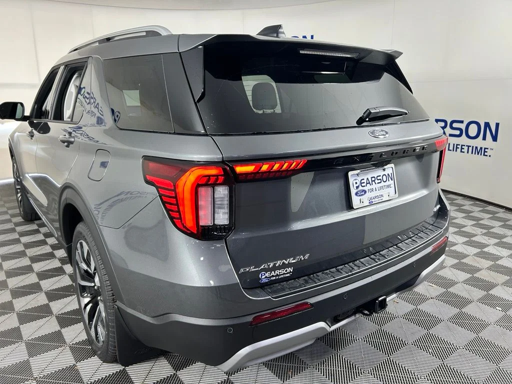 New 2026 Carbonized Gray Metallic Ford Platinum™ image 9