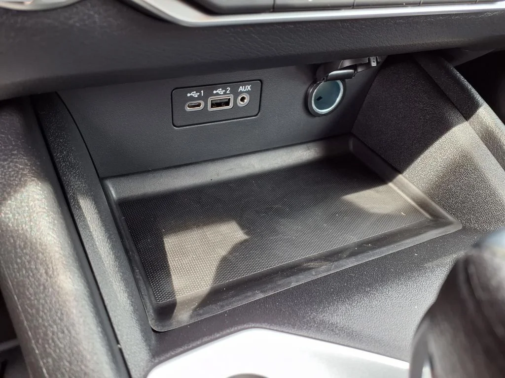 New 2026 White Nissan 2.5 SV image 9