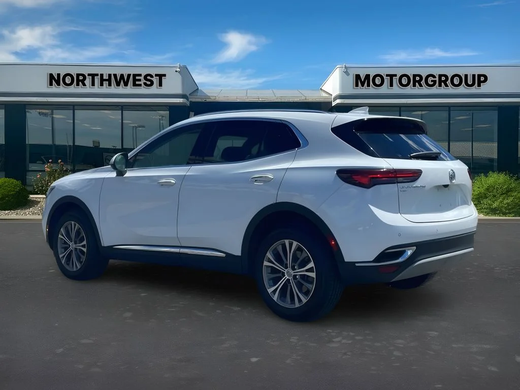 Used 2023 Summit White Buick Preferred image 5