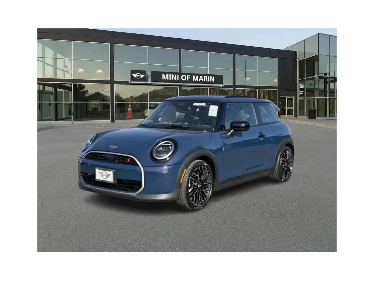 2026 MINI Hardtop Cooper S Signature's photo