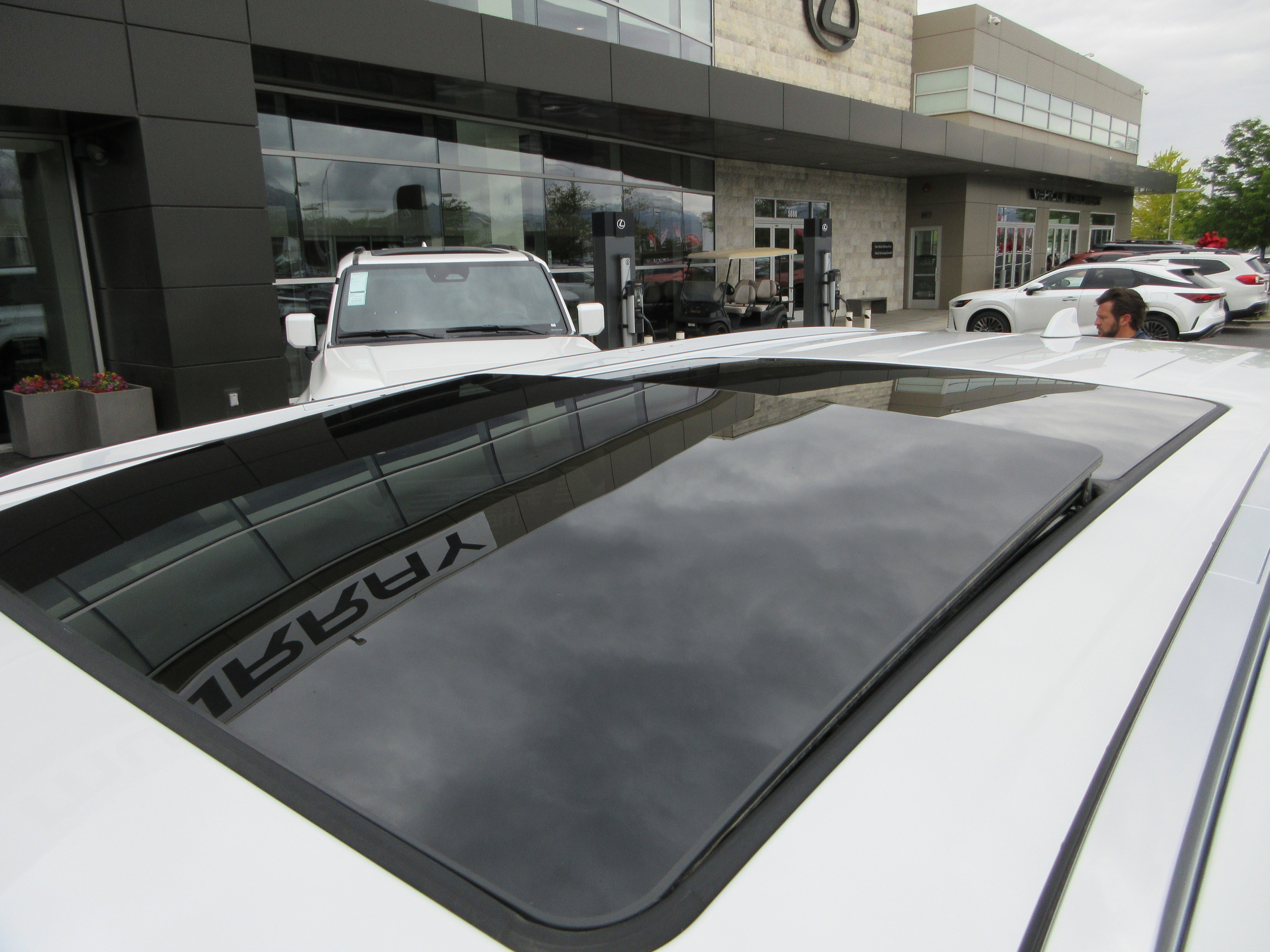 Used 2026 Wind Chill Pearl Lexus 350 Premium image 16