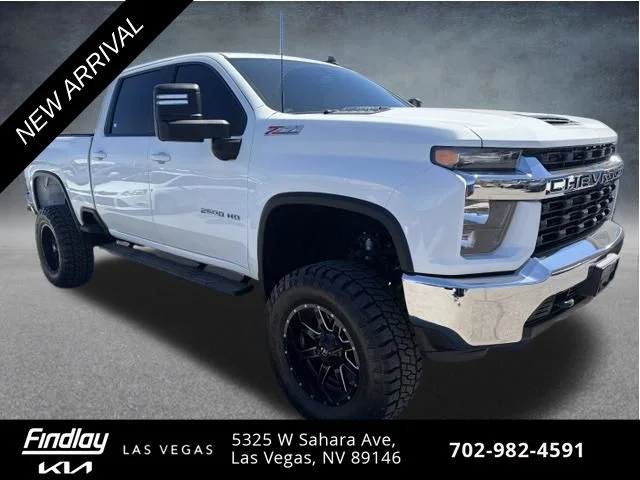 Used 2020 White Chevrolet LT image 3