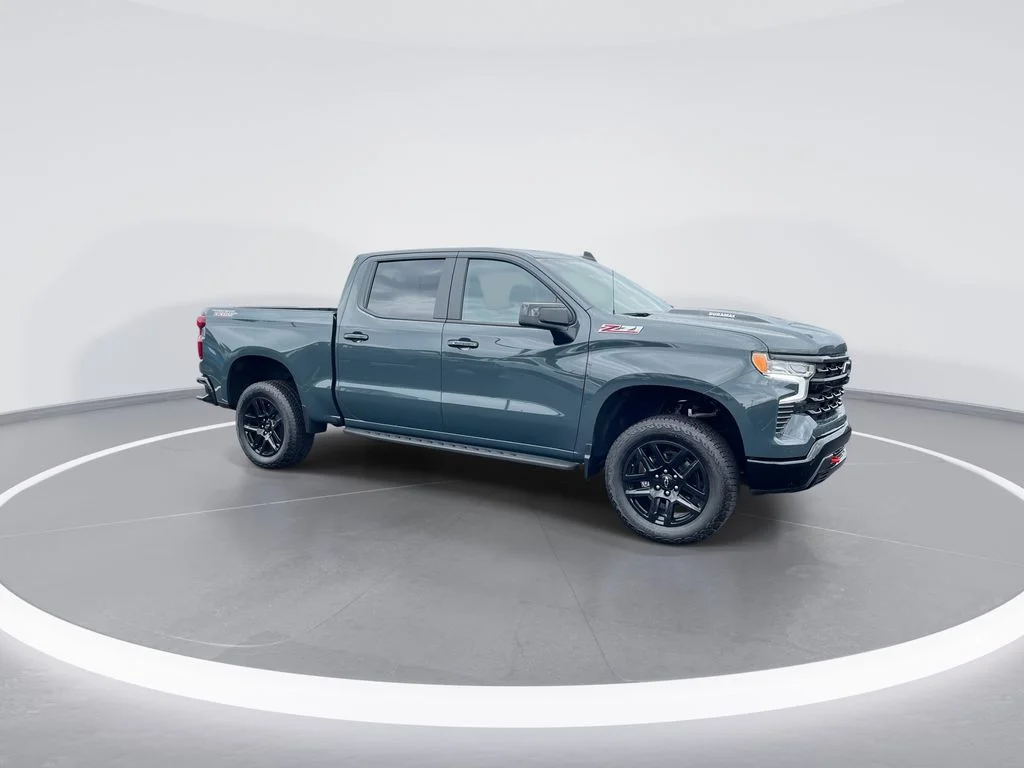 Used 2025 Gray Chevrolet LT Trail Boss image 2