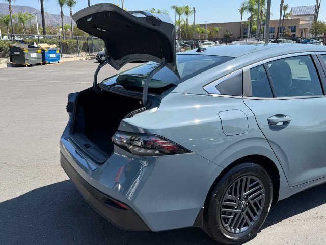 New 2027 Atlantic Gray Metallic Nissan SV image 8